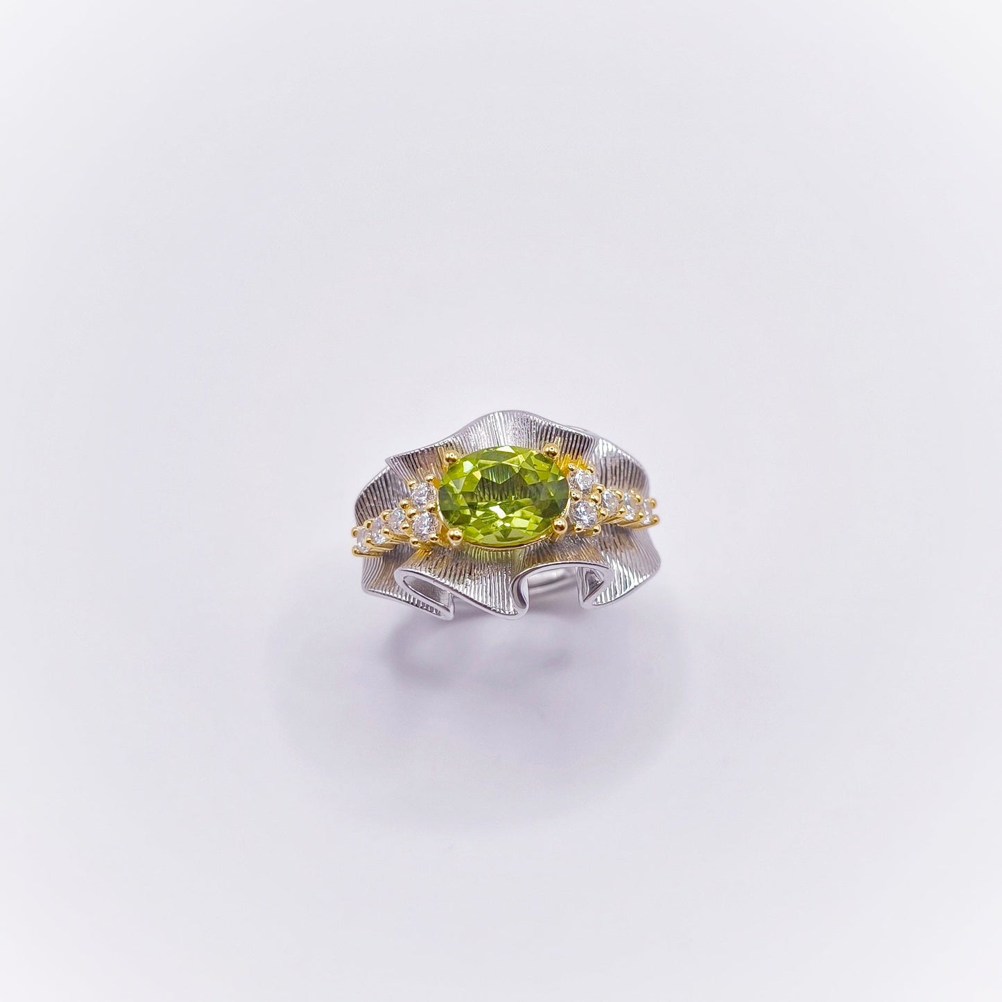 Peridot oval shape cut ring stone size 8x6mm adjustable ring size