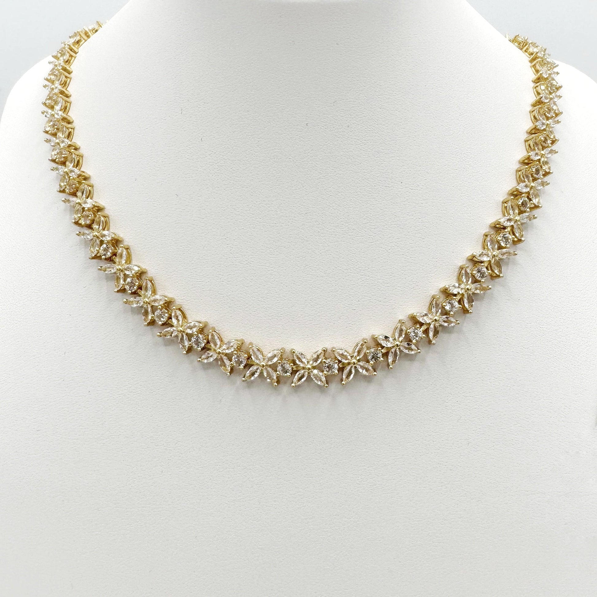 Clear quartz flower fancy necklace gold plated silver - Crystal Elysium