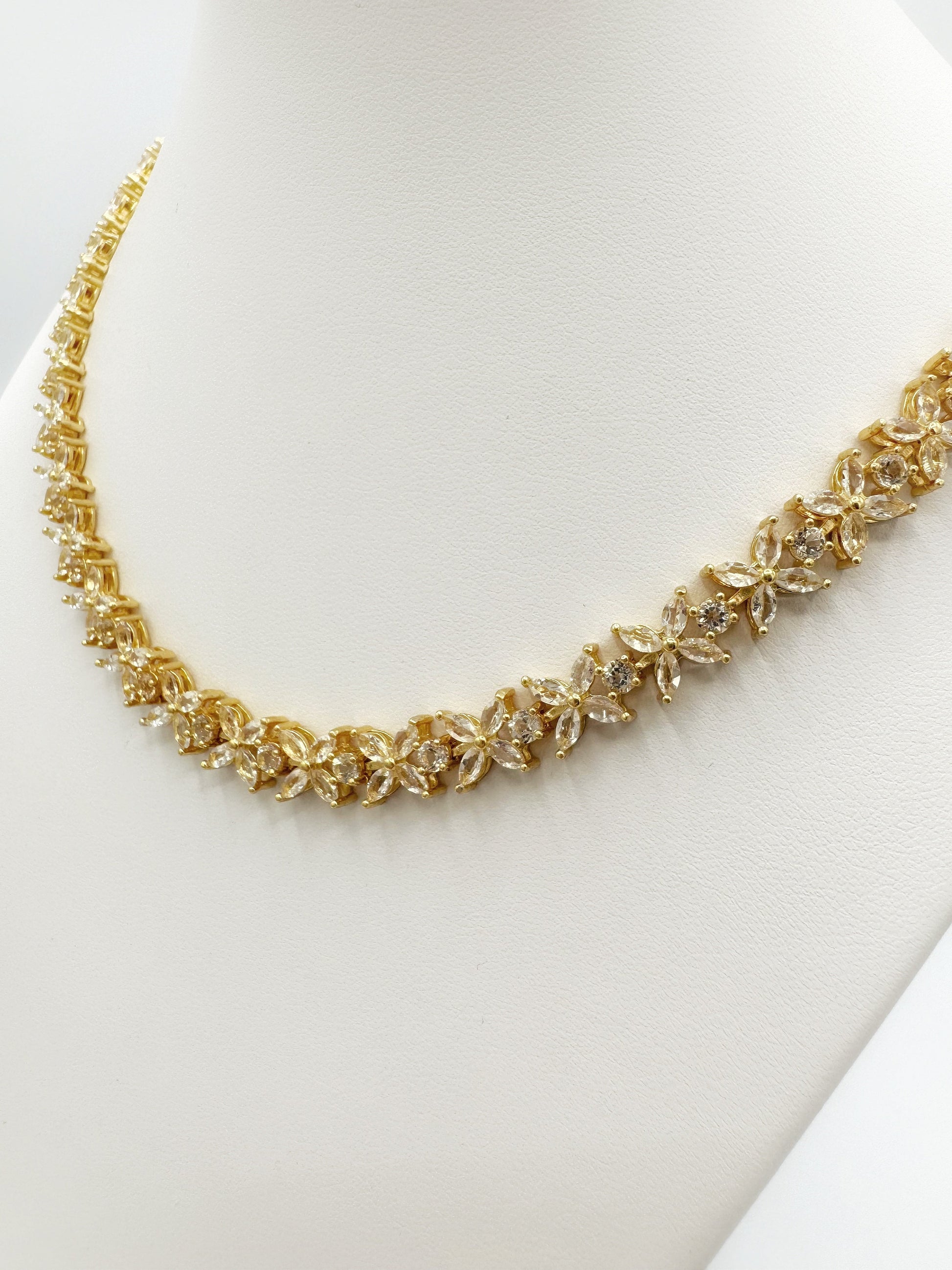 Clear quartz flower fancy necklace gold plated silver - Crystal Elysium