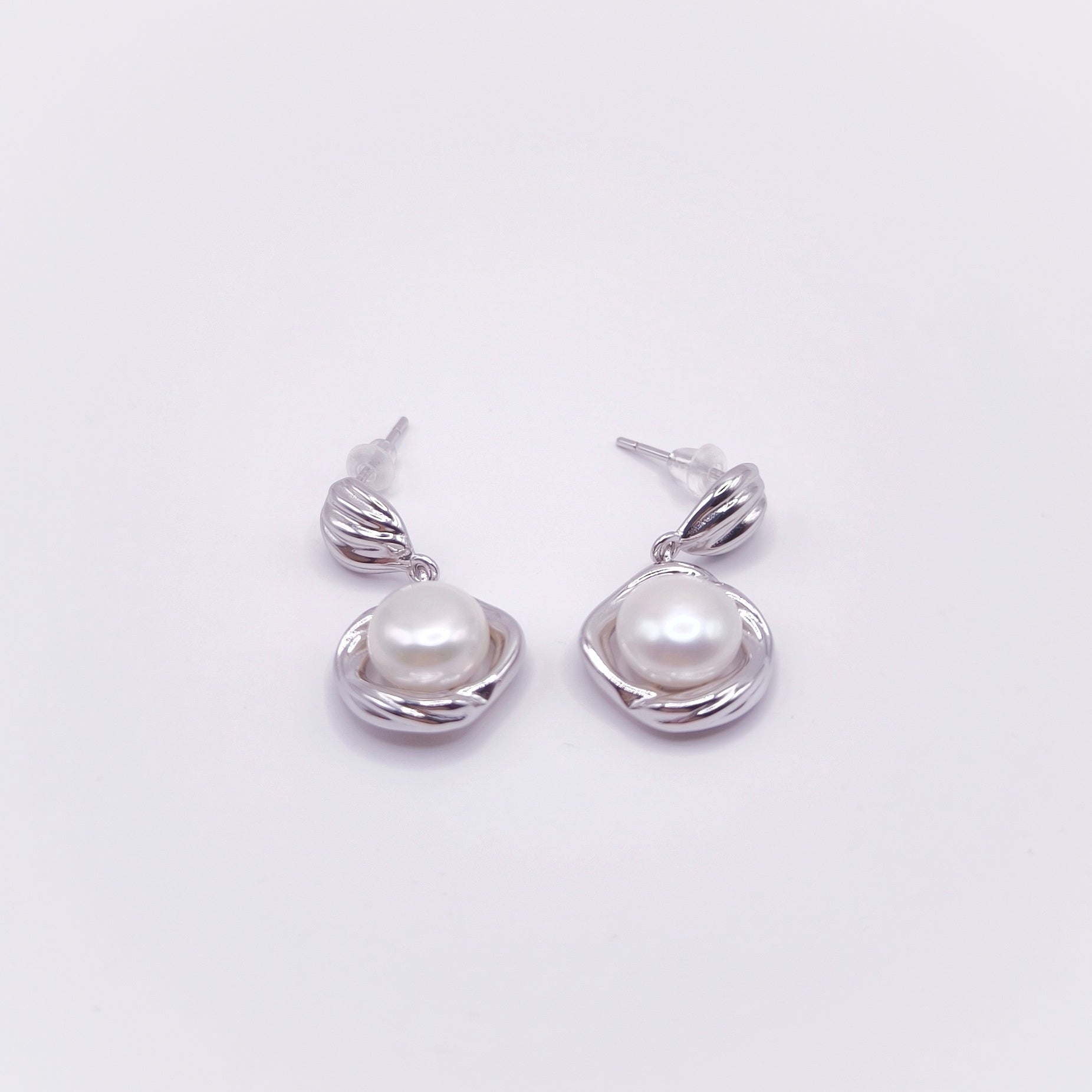 8 mm freshwater pearl ear studs on 925 sterling silver posts