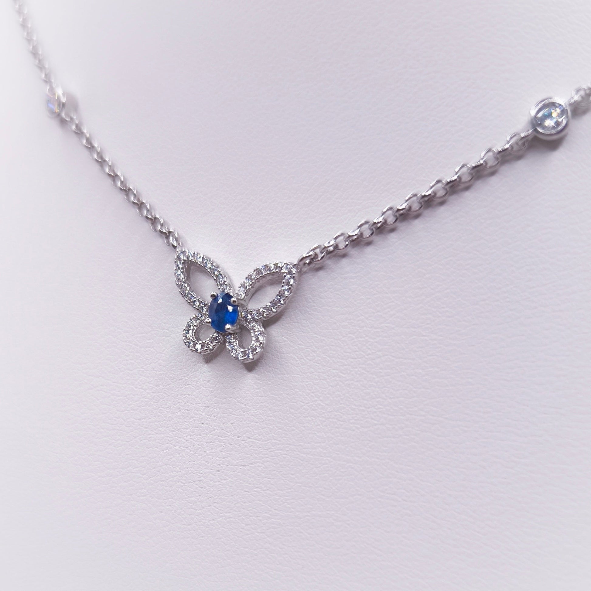 Sapphire 3 butterflies necklace in 925 silver - Crystal Elysium